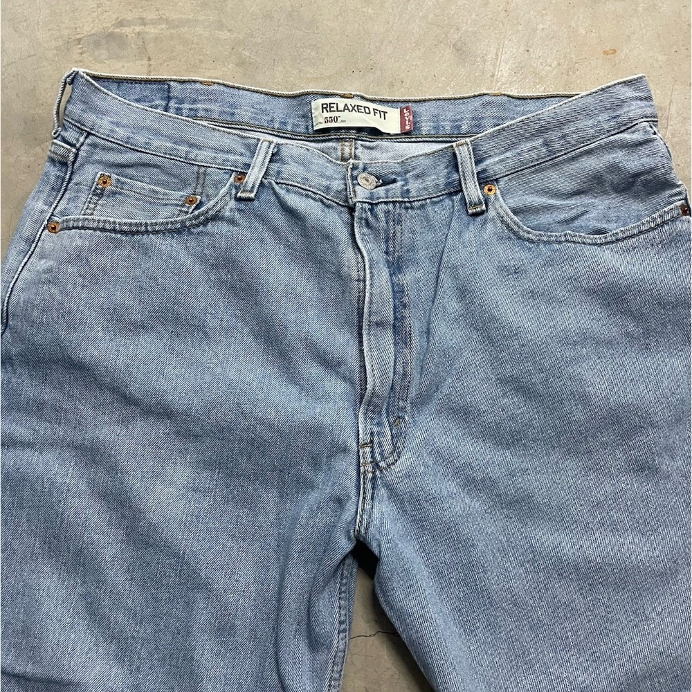 Levi's Men's 550 Relaxed Fit Jeans‎ Light Stonewash 40W x 30L 005504834